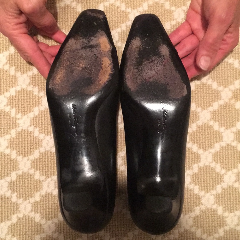 Vintage Ferragamo Pumps - Picture 3 of 3
